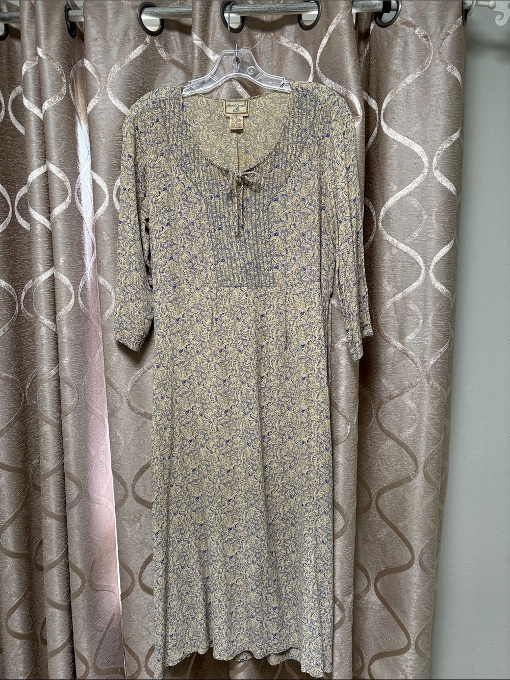 90’s Vintage April Cornell Beige Midi Dress with Blue Floral Accents